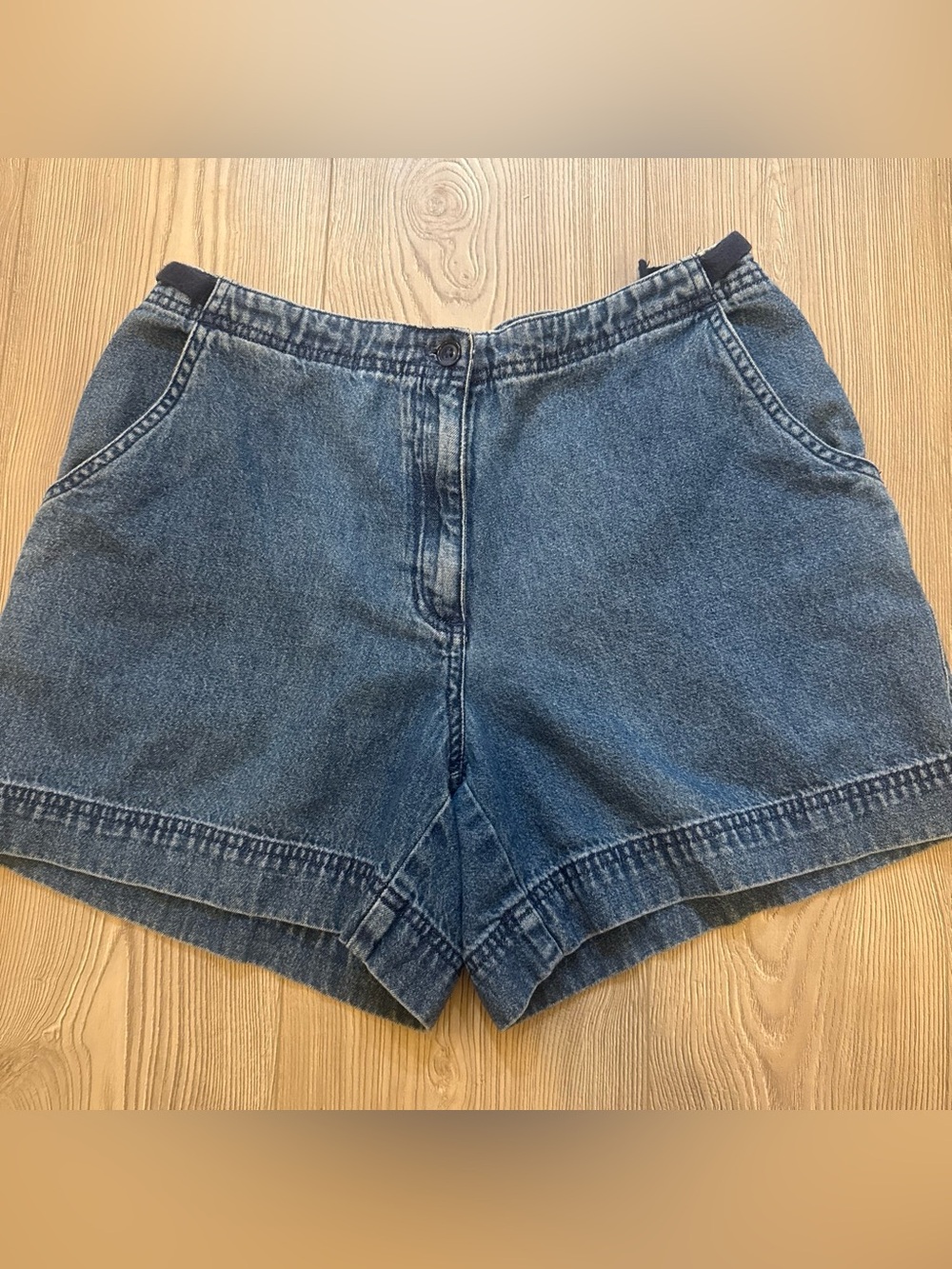 VINTAGE Petite Sophisticate Denim Shorts 100% Cotton - Size 6